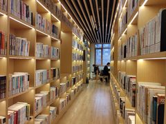 -漕河泾街道图书馆(漕河泾社区文化活动中心店)