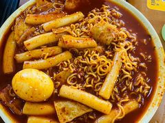 -亲昵春川鸡排(韩国美食街店)