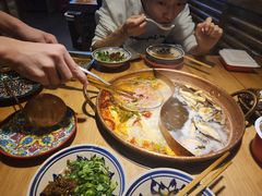 -洱火云南酸菜牛肉火锅(石景山当代商城店)