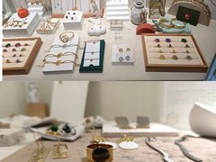 -LADY FAFA(巨鹿路陕西南路路口店)