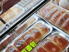 松软炼乳面包-味多美蛋糕(航天桥店)