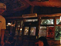 -城墙外BAR