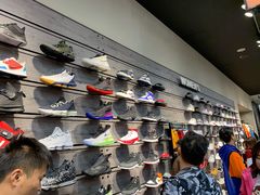 -ABC MART(心斎橋店)