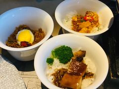 -穹六人间 people 6(岳阳路店)