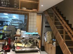 -沁屋面包店(人民东路店)