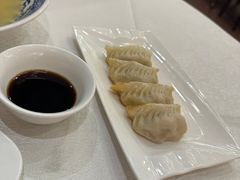 -梅龙镇酒家(南京西路总店)