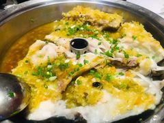 剁椒鱼头-老湘亲·品鉴湘菜(蔡塘爱琴海店)