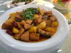 鳇鱼炖土豆-胖姐渔村(中源大道店)