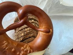 八字碱盐圈-德南面包房(尚都店)