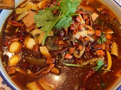 -川流不息·地道川菜·小龙虾(松东路店)