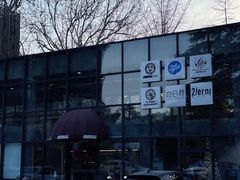 -腾爱熊猫咖啡生活馆(老东门店)