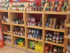 零售区-申德勒食品Schindler food center