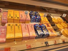 零售区-好利来(革新店)
