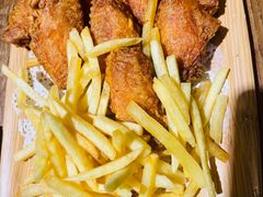 鸡翅薯条-叶派龙虾•招牌香辣蟹·海鲜(中海国际店)