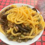 佳木斯江边大早市老八汤子面