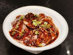 水芹苗川香拌牛肉-尚一汤·粤菜海鲜(环球港店)