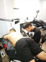 点击看大图 -龙之吻专业刺青·手工耳洞·纹身去色
