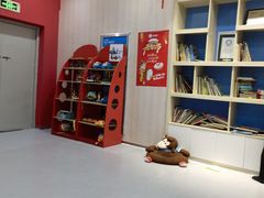 -美吉姆国际儿童发展中心(红谷滩绿地缤纷城中心)