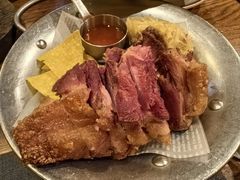 烤德国脆皮猪肘-食间牛排(湖西路店)