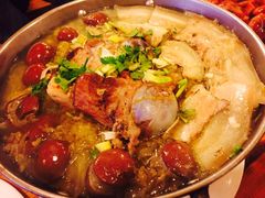 -闯关东东北农家菜(崂山石老人店)