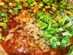 -肖肖酸萝卜鱼火锅(总店)