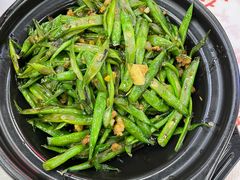 -堂瓦里·33年传统赣菜(第一街区店)