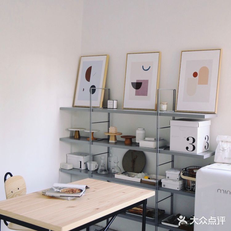 每个女孩都值得拥有一个美美的工作室