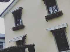 -也枫·小黄楼(南山路旗舰店)