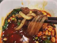 -烧哥美蛙肥肠鱼火锅·十五年社区店