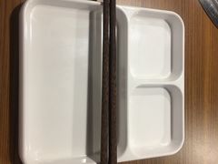 餐具摆设-美洲岛烤肉自助餐厅
