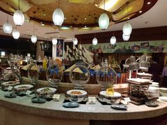 -东莞塘厦三正半山温泉酒店·沙利文西餐厅