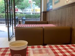 -红宝石·鲜奶小方·海派西点房(丰庄店)