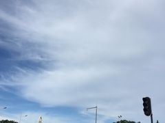 -URBAN REVIVO(高德置地广场·春广场店)