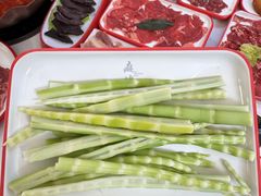 -毛辣果·贵州红酸汤牛肉火锅(西单店)