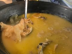 -鲜入围煮花胶鸡海鲜火锅