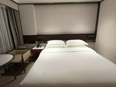 -府上酒店(广州火车站越秀公园地铁站店)