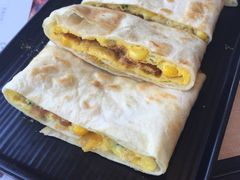 玉米肉松蛋饼-永和大王(香缤店)