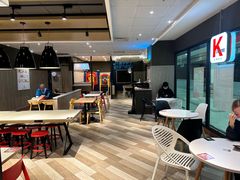 用餐区-肯德基(平江新城店)