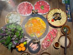 -贵厨酸汤牛肉(花果园国际中心店)
