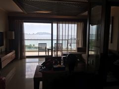 -三亚湾海居铂尔曼度假酒店