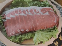 -老牌坊云南鱼豆花火锅(哈西万达店)