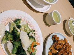 -吕氏疙瘩汤·海鲜新鲁菜(凯德mall新都心店)