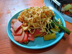 -满兴咱妈烀饼铁锅炖(兰州北街店)