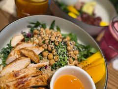 鸡肉牛油果芒果色拉-Wagas沃歌斯(北京君太百货店)