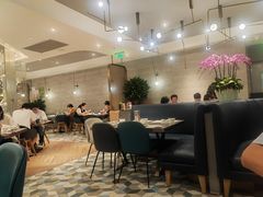 -港丽餐厅(来福士店)