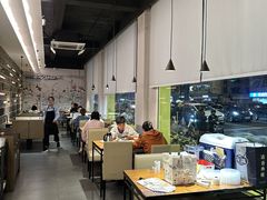 -莲餐厅·湖北菜·潜江小龙虾店(愚园路店)