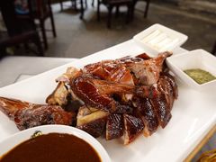 -蔼若春.传承三十年云南菜(金碧公园店)