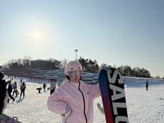 -庙香山滑雪场