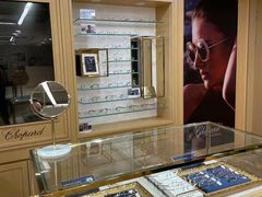 -茂昌眼镜验配中心