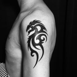 -墨無界刺青TATTOO